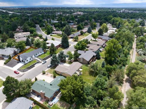 2305 Holly Pl, Denver CO 80222-6218 exterior