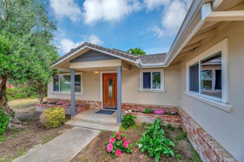 15090 Watsonville Rd, Morgan Hill, CA 95037-6004