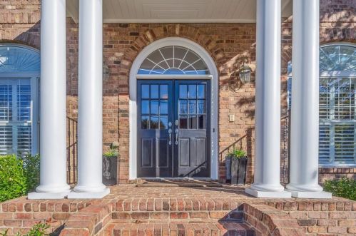 1430 Canoochee Dr, Atlanta, GA 30319-3456