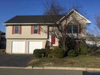 861 Culkin St, Delaware Park, NJ 08865-3411