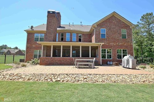 79 Ranan Ln, Newnan, GA 30263-6988