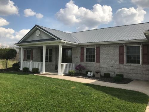 1908 Silverten Rdg, Adams, IL 62347-3418