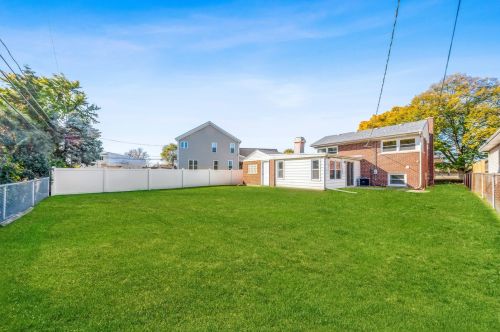 635 Kaspar Ave, Arlington Hts IL  60004-5321 exterior