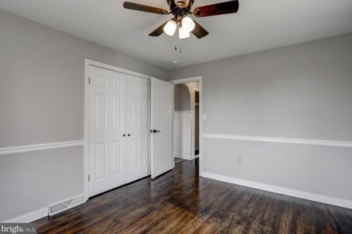 210 Rosedale Ave, Lancaster PA  17603-5708 exterior