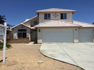 14210 Nantucket St, Hesperia, CA 92344-8284