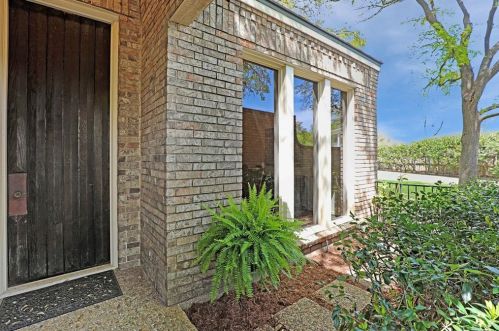 16444 Ashbourne Dr, Dallas, TX 75248-2804