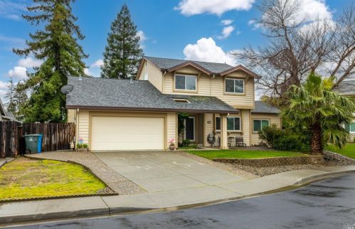 637 Tralee Ct, Vacaville, CA 95688-9220