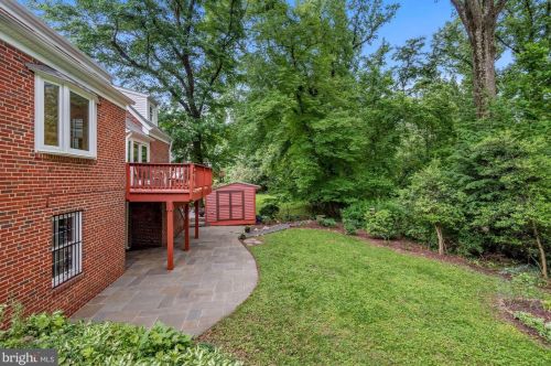 8024 Glenside Dr, Silver Spring MD 20912-7326 exterior