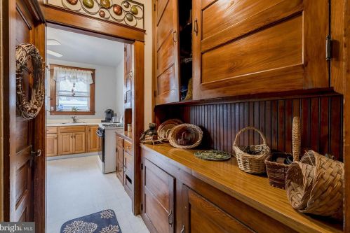 247 Pne St, Lancaster PA  17603-3332 exterior