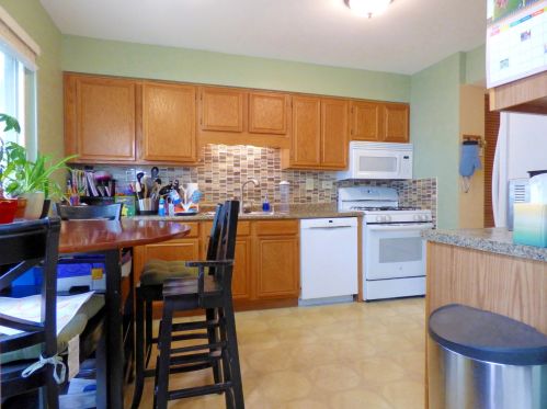 716 Whispering Oaks Dr, Palatine, IL 60074-2363