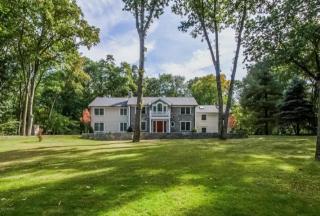 58 Thunder Mountain Rd, Greenwich CT  06831-3233 exterior