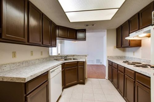 2263 Jackson Cir, Carrollton TX 75006-1655 exterior