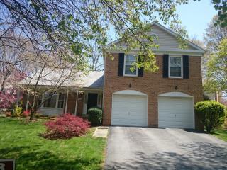 626 Poplarwood Pl, Gaithersburg MD  20877-1257 exterior