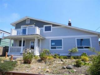 1028 Hurbert St, Newport OR  97365-3303 exterior