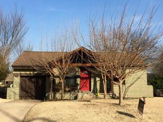 923 New Haven Ave, Tulsa OK  74112-3937 exterior