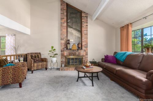 7556 Rosemary Cir, Englewood CO 80112-6421 exterior