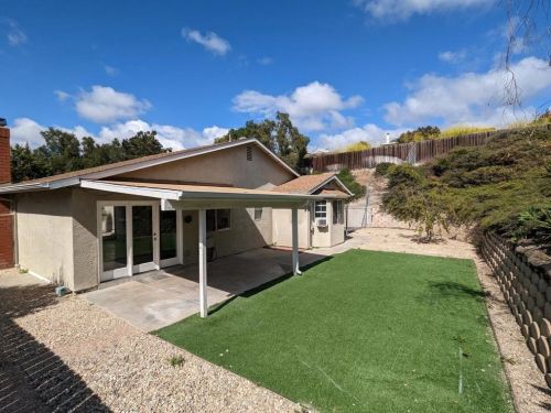 2336 Fallingleaf Rd, Oceanside, CA 92056-3532