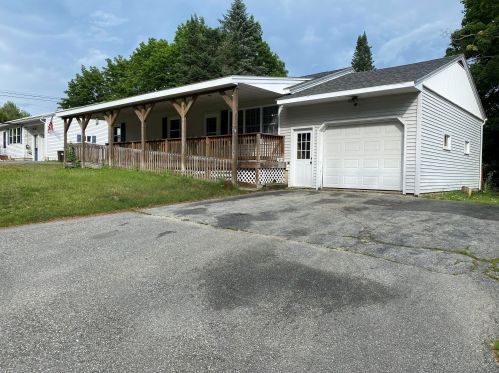 27 Pond Rd, Lewiston, ME 04240-1608
