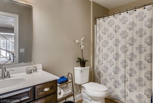 1710 Bluewater Ln, Saint Paul MN  55129-6236 exterior