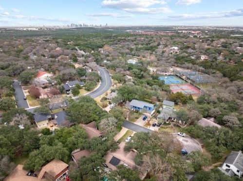 4602 Crk, Austin TX  78735-6401 exterior