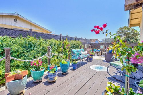 1312 Flores St, Seaside CA exterior