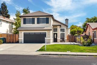892 Celestine Cir, Vacaville, CA 95687-7852