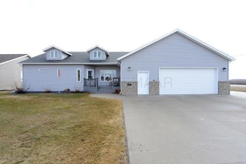 101 5th Ave, Sabin, MN 56580-4147