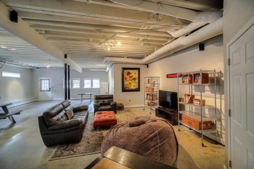 201 Hurt St, Atlanta GA  30307-2537 exterior
