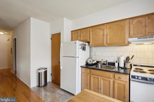 317 16 St, Philadelphia PA  19132-4418 exterior