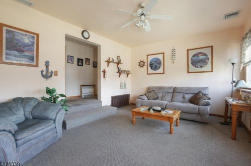 34 14th Ave, Manville, NJ 08835-1520