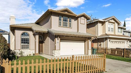 2073 Penny Ln, Tracy, CA 95377-7902