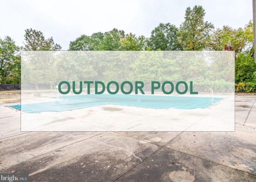 7333 New Hampshire Ave, Silver Spring MD  20912-6958 exterior