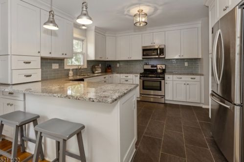 1097 Sussex Tpke, Dover NJ  07869-4206 exterior