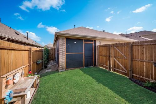 5845 Dew Plant Way, Fort Worth TX  76123-5021 exterior