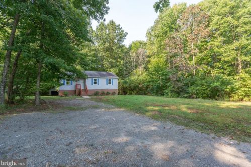 11030 Edenton Rd, Partlow, VA 22534-9645