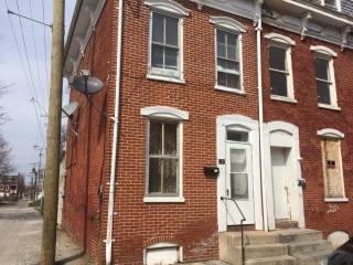 131 Maple St, York PA  17401-2717 exterior