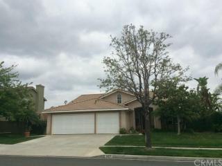 627 Huntley Dr, Corona CA  92882-6827 exterior