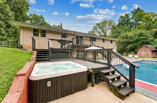 4109 Derr Rd, Springfield OH  45503-1439 exterior