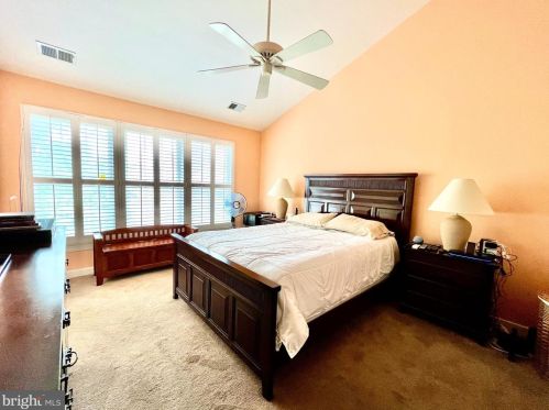 6 Chippewa Ct, Silver Spring MD 20906-6316 exterior