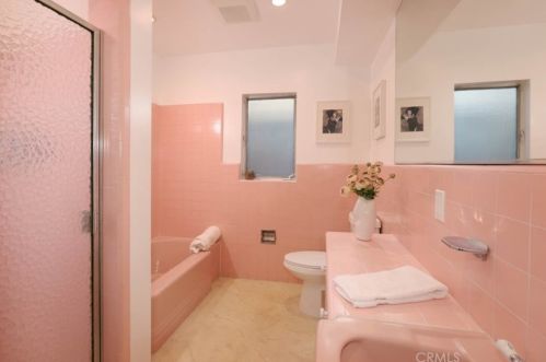 1622 Virginia Ave, Glendale CA  91202-1246 exterior