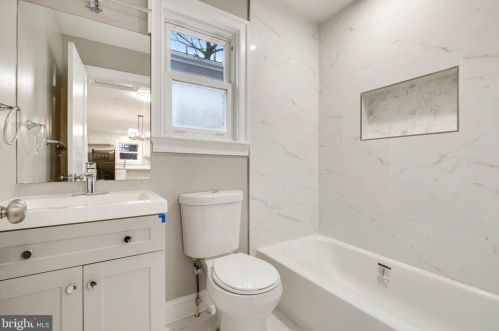 1253 Cresthaven Dr, Silver Spring MD 20903-1107 exterior