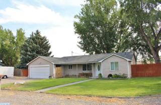 119 Irby St, Kennewick, WA 99336-2937