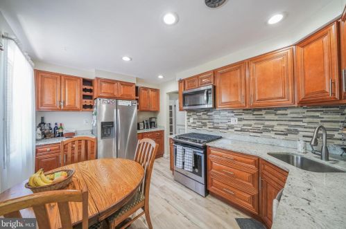 12100 Connecticut Ave, Silver Spring MD exterior