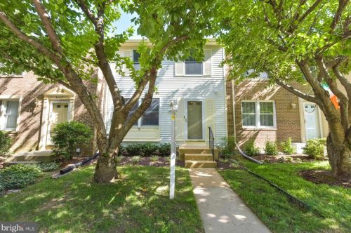 6807 Montivideo Square Ct, Falls Church, VA 22043-1657