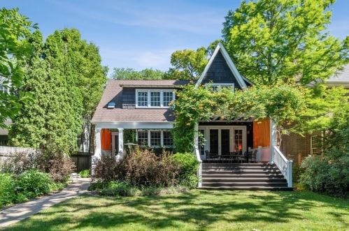 1028 Cherry St, Northfield, IL 60093-2113