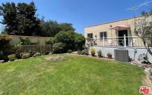 1318 Moncado Dr, Glendale CA  91207-1832 exterior