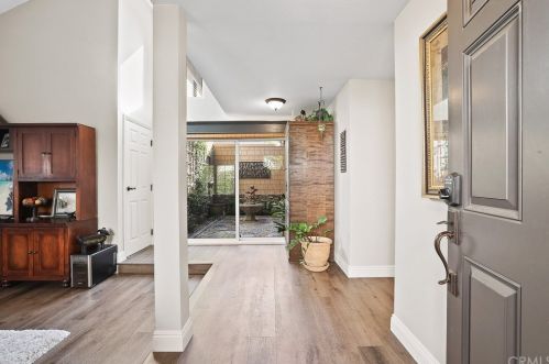 8 Campanero, Irvine CA  92620-1821 exterior