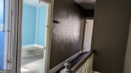 235 Howard Ave, Lancaster PA  17602-3603 exterior