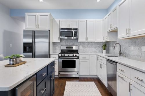 1929 Belmont Ave, Chicago, IL 60657-2024