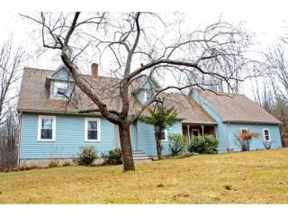 17 Megan Dr, Tilton, NH 03276-4117